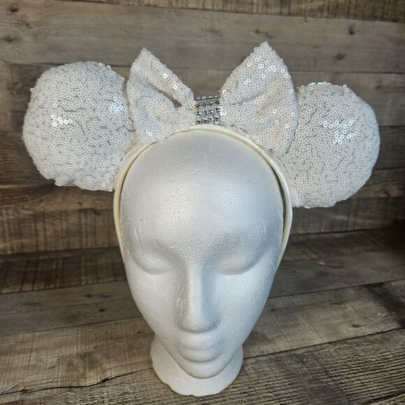Disney White Sequin Minnie Mouse Ears Bridal Ears Handmade - Picture 1 of 7